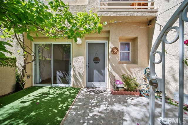 Detail Gallery Image 2 of 37 For 25725 Perlman #127,  Stevenson Ranch,  CA 91381 - 3 Beds | 2/1 Baths