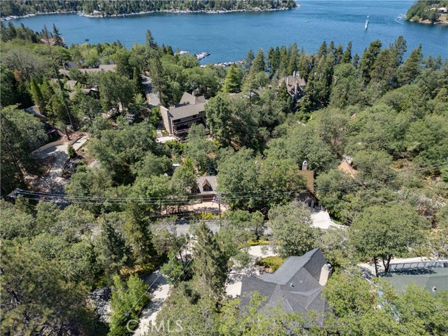 28966 North Shore Road, Lake Arrowhead, California 92352, 4 Bedrooms Bedrooms, ,2 BathroomsBathrooms,Residential,For Sale,28966 North Shore Road,CREV24144044