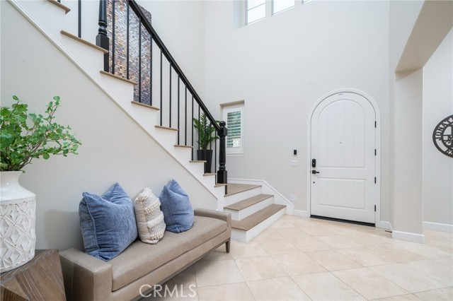 Detail Gallery Image 5 of 67 For 614 E Camellia Way, Azusa,  CA 91702 - 5 Beds | 4/1 Baths
