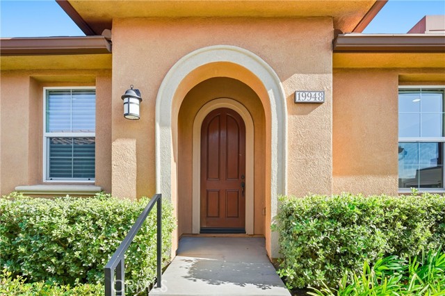 Detail Gallery Image 3 of 55 For 19948 Villa Medici, Yorba Linda,  CA 92886 - 3 Beds | 2 Baths