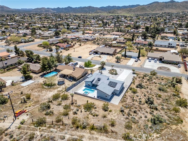 Detail Gallery Image 29 of 34 For 57844 Carlyle Dr, Yucca Valley,  CA 92284 - 3 Beds | 3 Baths