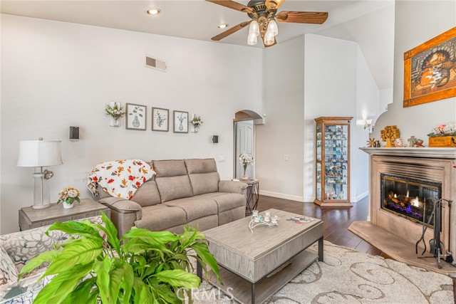 Detail Gallery Image 9 of 29 For 5262 Spring View, Banning,  CA 92220 - 4 Beds | 2 Baths