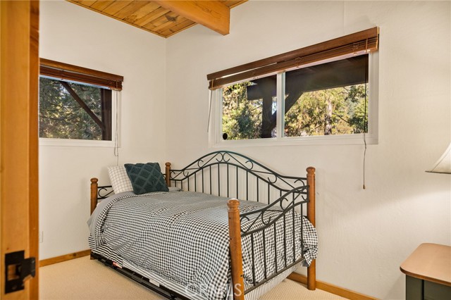 Detail Gallery Image 30 of 35 For 26974 Tunnel Dr, Lake Arrowhead,  CA 92352 - 3 Beds | 2 Baths