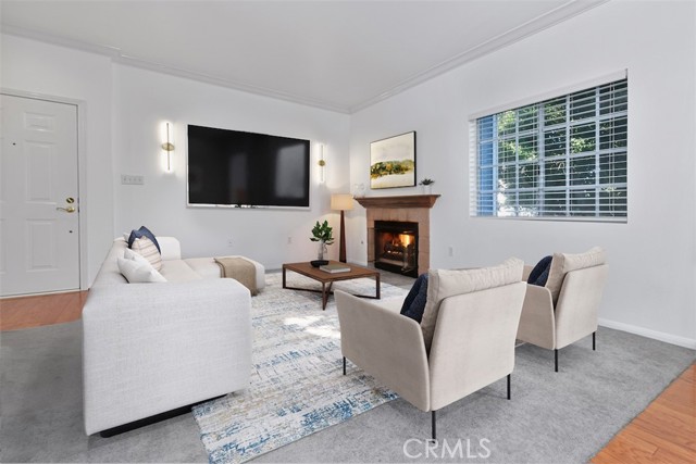 13030 Moorpark Street # 1, Studio City (los Angeles), California 91604, 2 Bedrooms Bedrooms, ,1 BathroomBathrooms,Residential Lease,For Rent,13030 Moorpark Street # 1,CRSR24234423