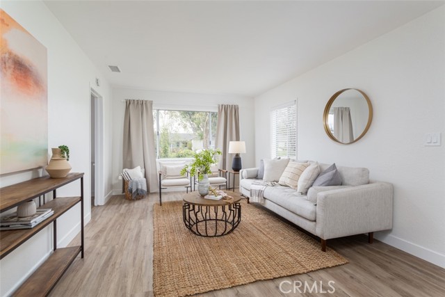Detail Gallery Image 4 of 28 For 2060 Monrovia Ave, Costa Mesa,  CA 92627 - 3 Beds | 1 Baths