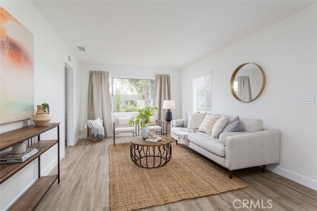 Detail Gallery Image 4 of 28 For 2060 Monrovia Ave, Costa Mesa,  CA 92627 - 3 Beds | 1 Baths