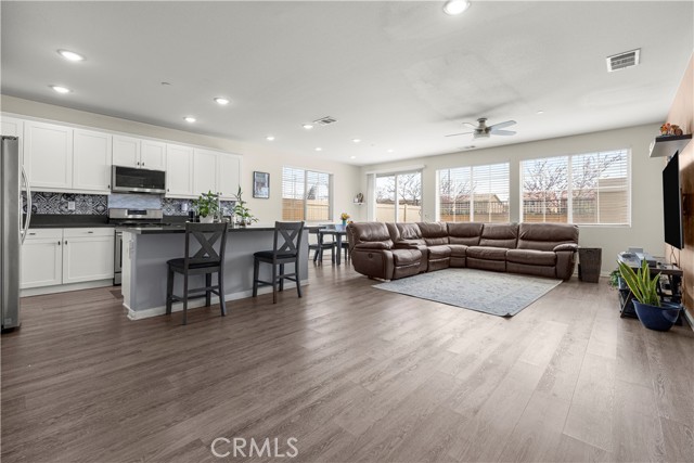 Detail Gallery Image 5 of 54 For 4961 S Monarch Pl, Ontario,  CA 91762 - 4 Beds | 3 Baths