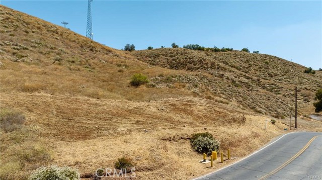 Detail Gallery Image 8 of 14 For 560 Franklin, Lake Elsinore,  CA 92530 - – Beds | – Baths