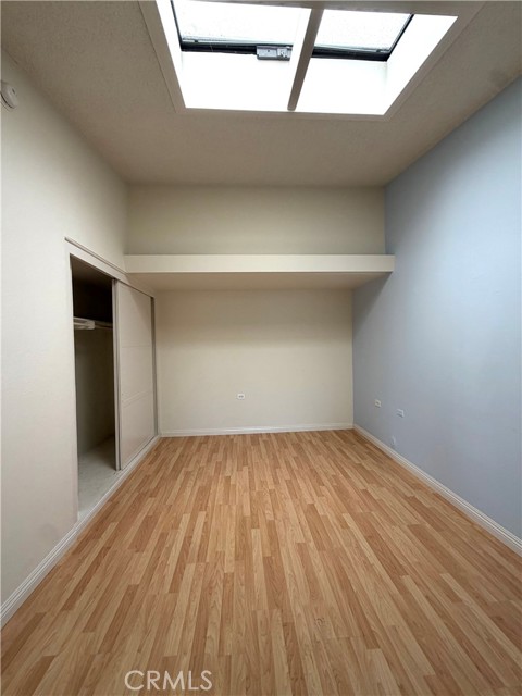 Detail Gallery Image 8 of 12 For 1642 Merion Way, M2-40i, Seal Beach,  CA 90740 - 2 Beds | 1 Baths