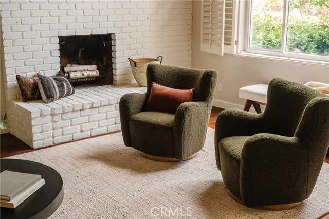 1541 Indiana Avenue, South Pasadena CA: https://media.crmls.org/medias/d06d2f9f-2db0-45e9-9482-f3ac719f9237.jpg