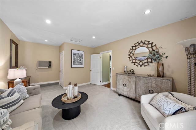 17327 Santa Lucia Street, Fountain Valley CA: https://media.crmls.org/medias/d06d2fa9-ab5f-4529-92cd-b9e365f79dce.jpg