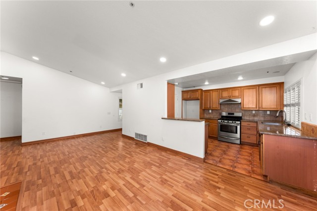 Detail Gallery Image 9 of 31 For 13474 Columbus, Fontana,  CA 92336 - 2 Beds | 2 Baths