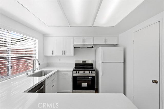 Detail Gallery Image 35 of 62 For 20120 Runnymede St #17,  Winnetka,  CA 91306 - 3 Beds | 2/1 Baths