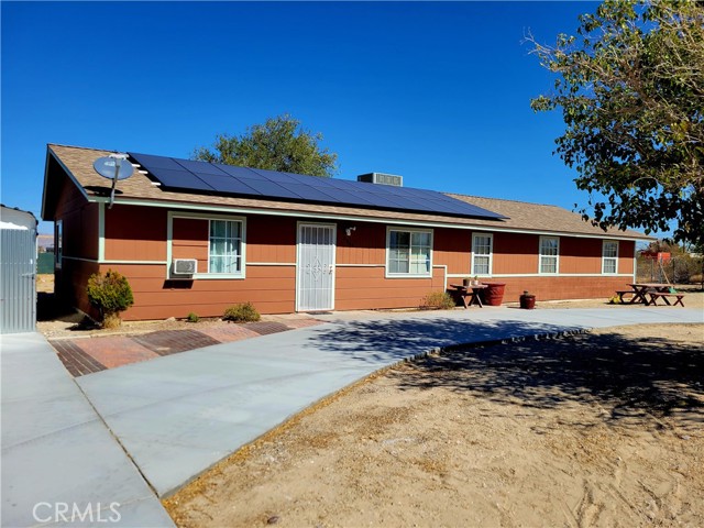 Detail Gallery Image 1 of 26 For 9869 Midway Ave, Lucerne Valley,  CA 92356 - 3 Beds | 2 Baths