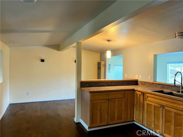 Detail Gallery Image 4 of 21 For 963 Balboa St, Morro Bay,  CA 93442 - 2 Beds | 2 Baths