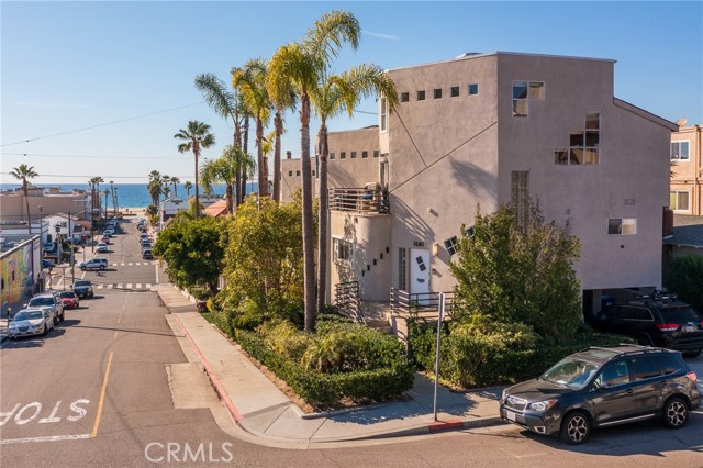 1401 Manhattan Ave, Hermosa Beach, California 90254, 4 Bedrooms Bedrooms, ,2 BathroomsBathrooms,Residential,Sold,Manhattan Ave,SB22023930