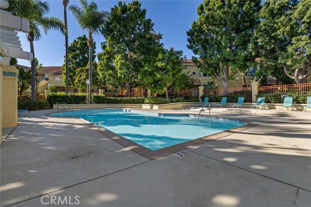 Detail Gallery Image 33 of 38 For 78 Costero Aisle #301,  Irvine,  CA 92614 - 2 Beds | 2 Baths