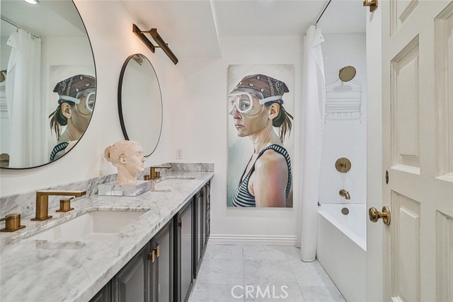 Detail Gallery Image 56 of 74 For 17141 Superior St, Northridge,  CA 91325 - 6 Beds | 4 Baths