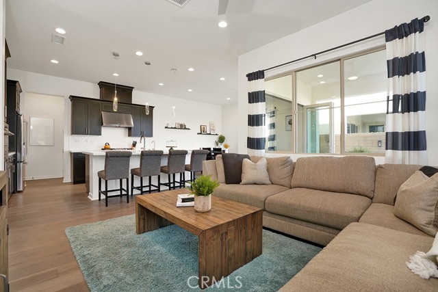 D072cce8 551e 4c0b A973 352e9928aaca