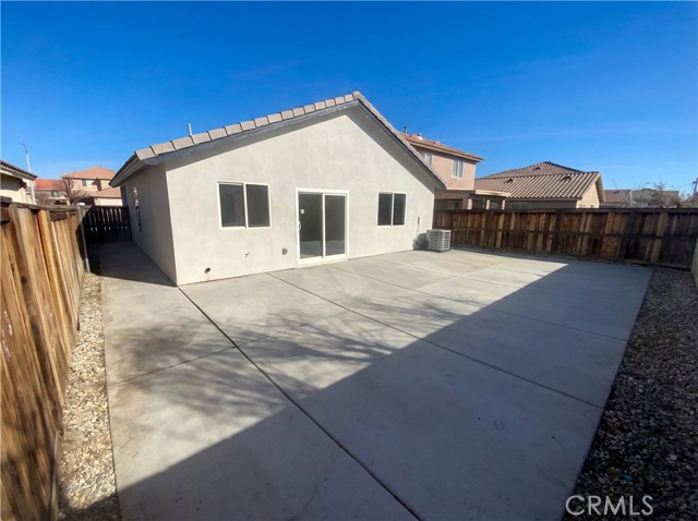 Detail Gallery Image 6 of 31 For 14433 Green River, Victorville,  CA 92394 - 3 Beds | 2 Baths