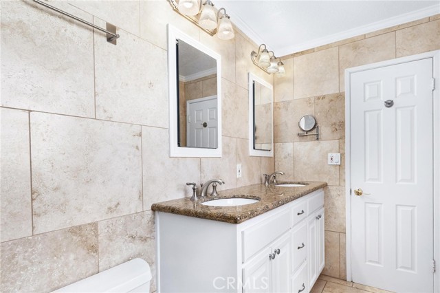 Detail Gallery Image 23 of 33 For 1421 12th St #4,  Manhattan Beach,  CA 90266 - 2 Beds | 3 Baths