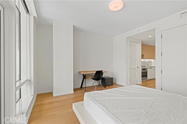 877 Francisco Street, Los Angeles CA: https://media.crmls.org/medias/d074fb53-fcf3-4ec2-b17b-bea43e4e4011.jpg
