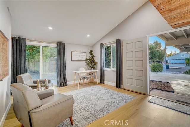 Detail Gallery Image 8 of 26 For 5030 Kensington Way, Riverside,  CA 92507 - 2 Beds | 1 Baths