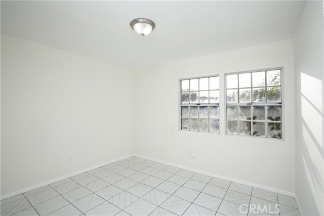 Image 12 of 45 For 9618 Samoline Avenue