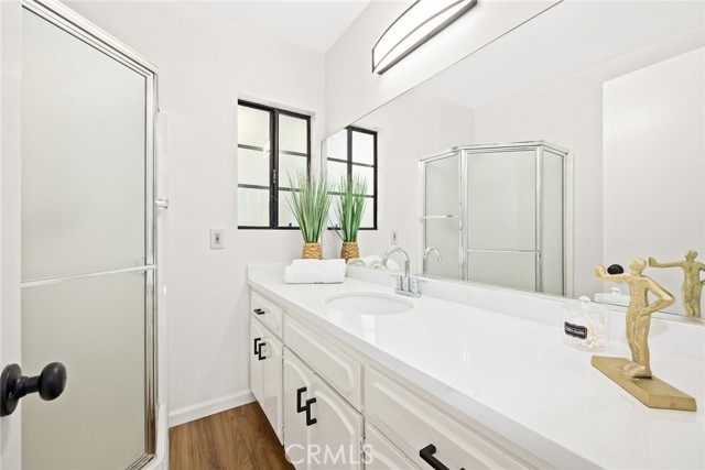 Detail Gallery Image 14 of 25 For 2470 Queensberry Rd, Pasadena,  CA 91104 - 3 Beds | 2 Baths