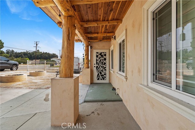 Detail Gallery Image 4 of 26 For 987 E Lynwood Dr, San Bernardino,  CA 92404 - 3 Beds | 1 Baths