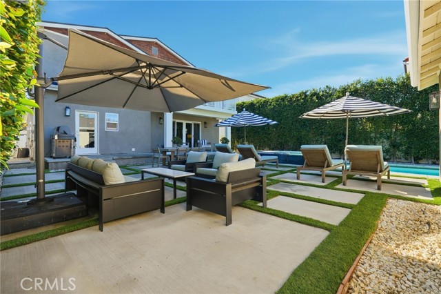 Detail Gallery Image 28 of 57 For 2311 W Clark Ave, Burbank,  CA 91506 - 4 Beds | 4/1 Baths