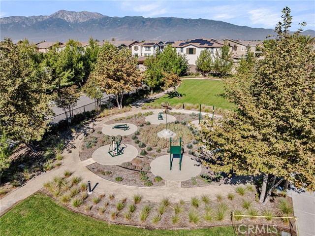 Detail Gallery Image 22 of 37 For 16064 Symphony Ln, Fontana,  CA 92336 - 4 Beds | 3 Baths