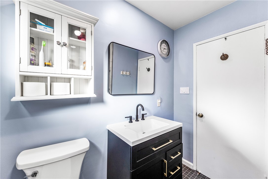 Detail Gallery Image 21 of 32 For 2517 Denmead St, Lakewood,  CA 90712 - 3 Beds | 1 Baths