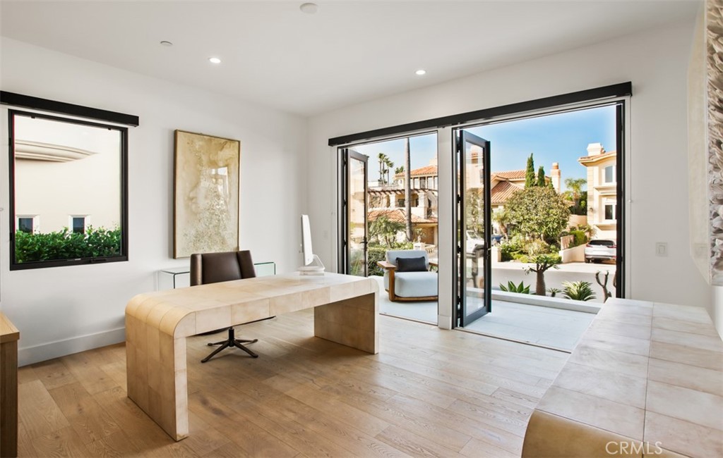 MLS #OC25164130 img 24