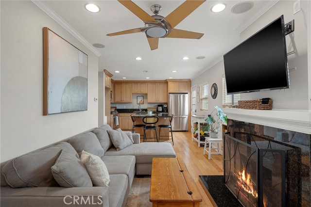 Back unit living room