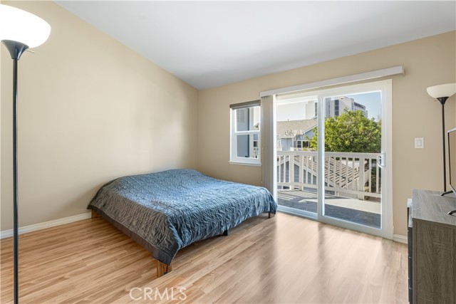 Detail Gallery Image 10 of 23 For 12982 Sycamore Village, Norwalk,  CA 90650 - 2 Beds | 2 Baths