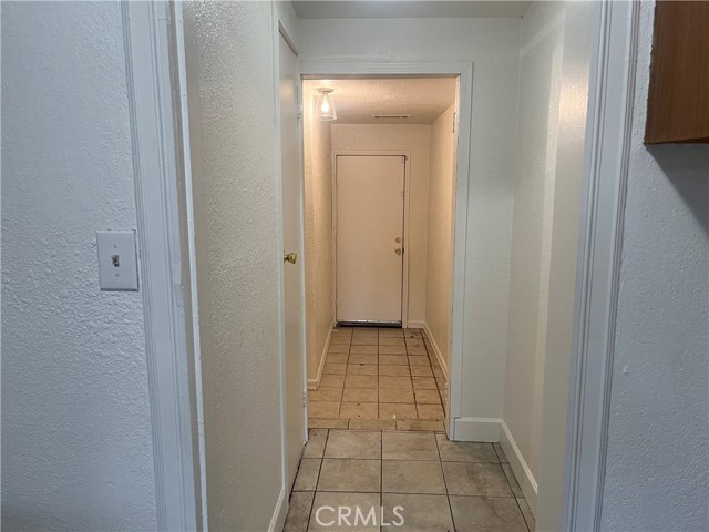 Detail Gallery Image 9 of 46 For 1020 W 24th St, Merced,  CA 95340 - 5 Beds | 1/1 Baths