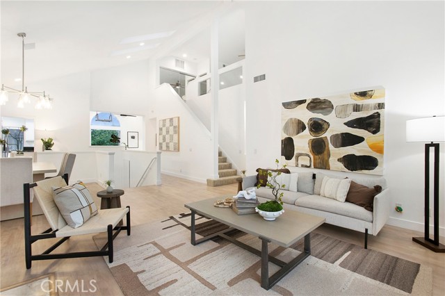 Front Image Thumbnail for CROC25271636