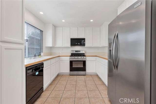 177 Via Contento, Rancho Santa Margarita, California 92688, 2 Bedrooms Bedrooms, ,2 BathroomsBathrooms,Residential Lease,For Rent,177 Via Contento,CROC25158669
