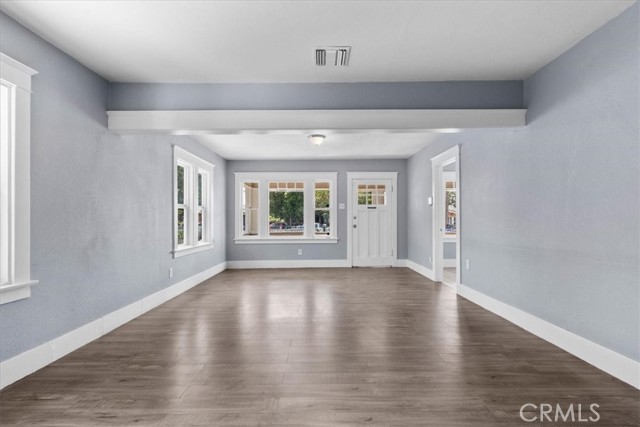 464 W 14th Street, San Bernardino CA: https://media.crmls.org/medias/d07b6329-39f5-4aeb-b802-0cc913536516.jpg