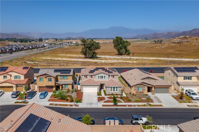 Detail Gallery Image 3 of 45 For 29526 Woodcreek Trl, Winchester,  CA 92596 - 5 Beds | 4 Baths
