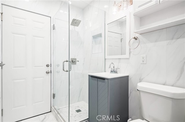 Detail Gallery Image 15 of 26 For 721 E Elmwood, Burbank,  CA 91501 - 3 Beds | 2 Baths