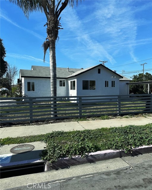681 70th Street, Long Beach, California 90805, 4 Bedrooms Bedrooms, ,3 BathroomsBathrooms,Single Family Residence,For Sale,70th,PW24063022