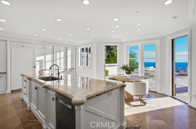 50 Pelican Crest, Newport Coast CA: https://media.crmls.org/medias/d07d0e85-6f2e-4cff-8550-39f2b65063be.jpg