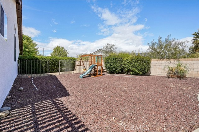 4644 Starstone Court, Palmdale CA: https://media.crmls.org/medias/d07da2d4-3764-47c8-8acc-38c0bb3a31cb.jpg
