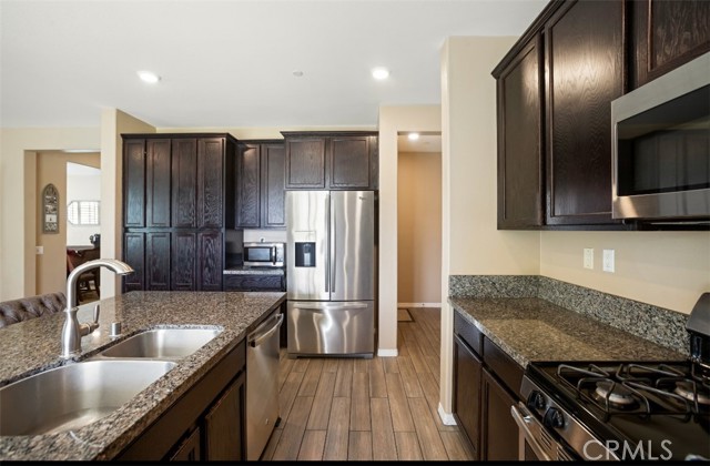 17995 Lacebark Court, San Bernardino CA: https://media.crmls.org/medias/d07e992f-5bda-4074-8e72-ac63fb90cbb5.jpg