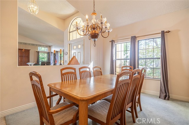 Detail Gallery Image 12 of 48 For 42255 Round Hill Dr, Lancaster,  CA 93536 - 4 Beds | 2/1 Baths