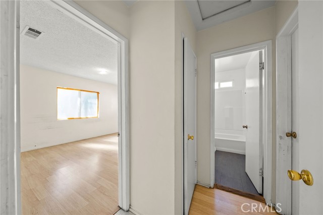 Detail Gallery Image 22 of 32 For 20644 Sherman Way, Winnetka,  CA 91306 - 3 Beds | 2 Baths