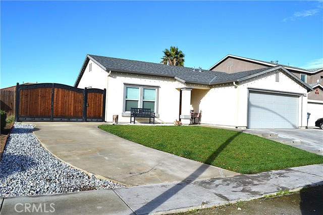 Detail Gallery Image 3 of 19 For 421 San Luis Obispo St, Los Banos,  CA 93635 - 3 Beds | 2 Baths