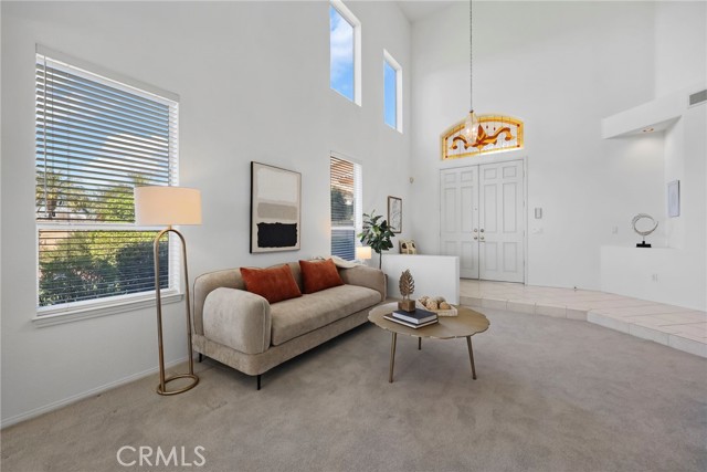 Detail Gallery Image 6 of 41 For 27402 Carino Cir, Mission Viejo,  CA 92692 - 5 Beds | 3 Baths